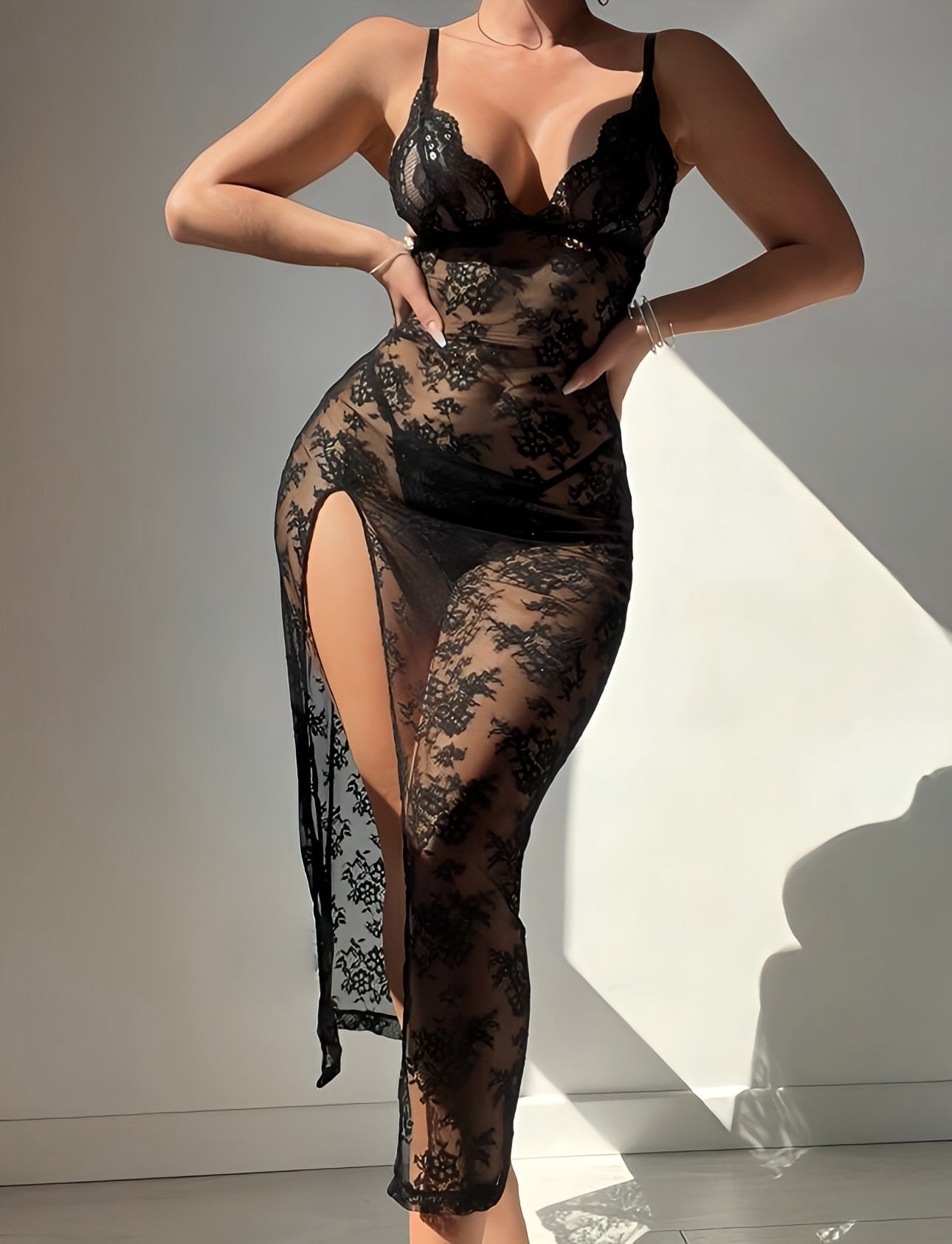 Fustan i gjatë intimo “Crimson Allure