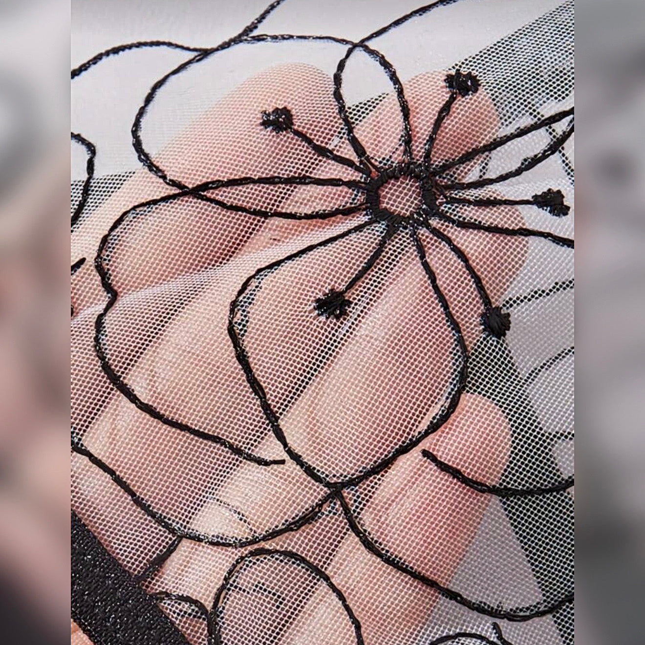 Set intimo"Sinful petals "